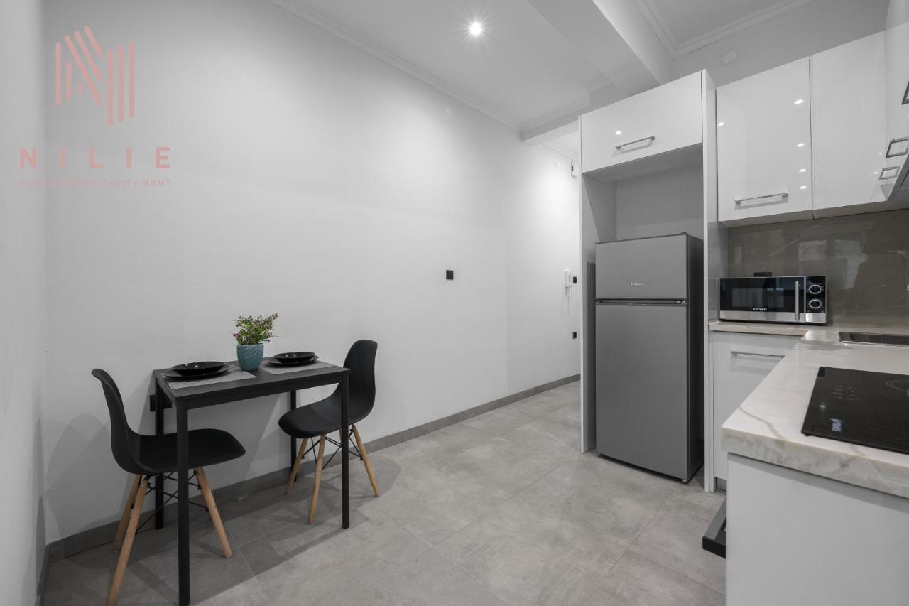 Ferienwohnung B&W, Nilie Hospitality Mgmt Thessaloniki Exterior foto
